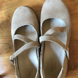 Vionic Shoes Mary, Jane style